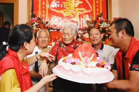 79歲可以過生日嗎|按照傳統，家有老人，多少歲才能「做壽」？可別做錯。